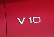 R8 V10 1 9