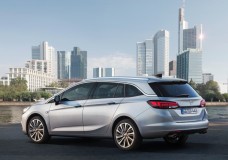 Opel Astra Sports Tourer 2