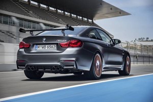 BMW M4 GTS 32