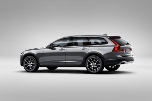 New Volvo V90 Cross Country 20