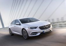 Opel Insignia Grand Sport 1