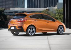 2017 Chevrolet CruzeHatch 002