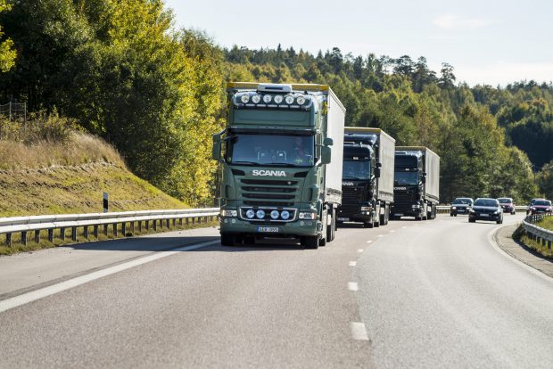 Singapur limanında otonom sürüş teknolojisine sahip 4 adet Scania kamyon ile konteynır taşımacılığı yapılması planlanıyor.