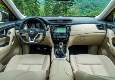 Yeni Nissan X Trail bej on konsol