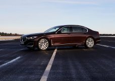 2020 BMW 745Le 5