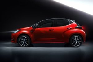 2020 toyota yaris 4