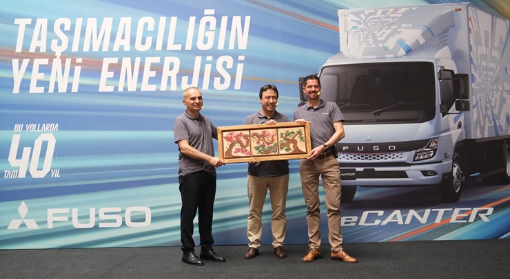 Yeni Fuso eCanter Yonetici