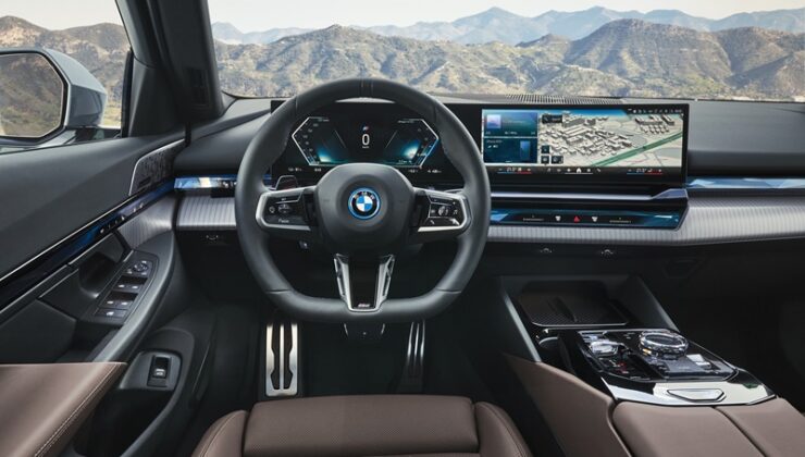 Yeni BMW 520i Sedan ic mekan